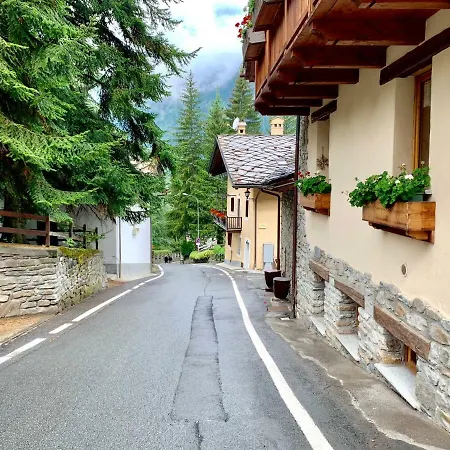 Szálloda Strada Del Pussey